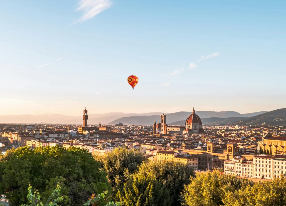 Firenze dall’alto: volo in mongolfiera all’alba con rinfresco toscano