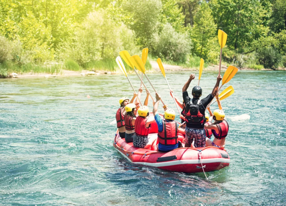 Rafting adrenalinico tra le Alpi svizzere e il lago di Brienz